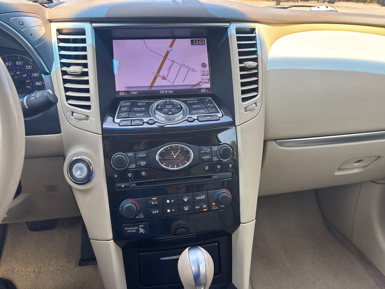 Used 2013 Moonlight White INFINITI Base image 27