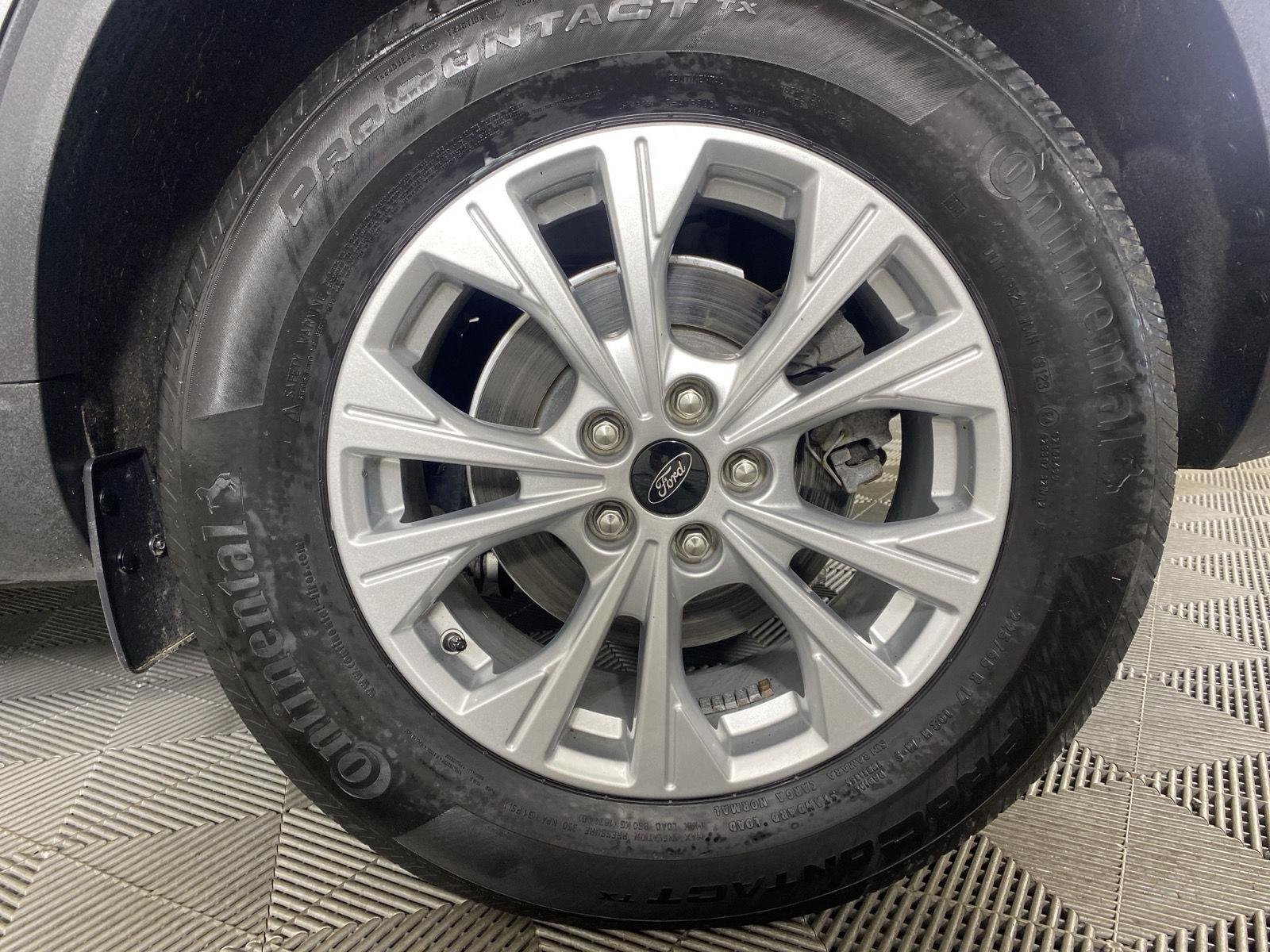 Used 2023 Iconic Silver Ford Active image 12