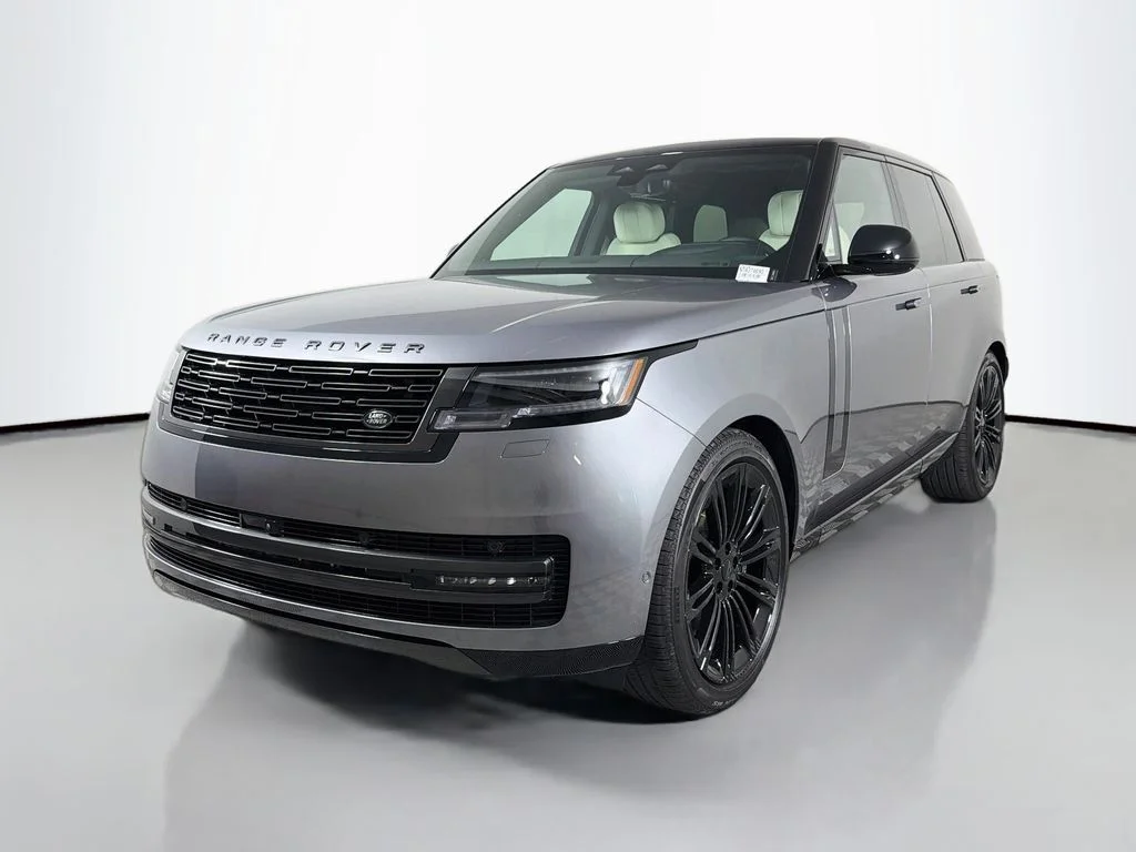 New 2026 Eiger Grey Land Rover SE image 1