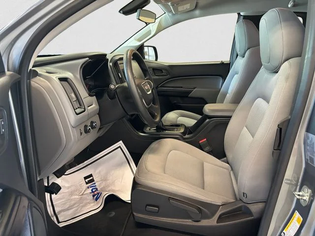 Used 2022 Gray GMC Elevation Standard image 10