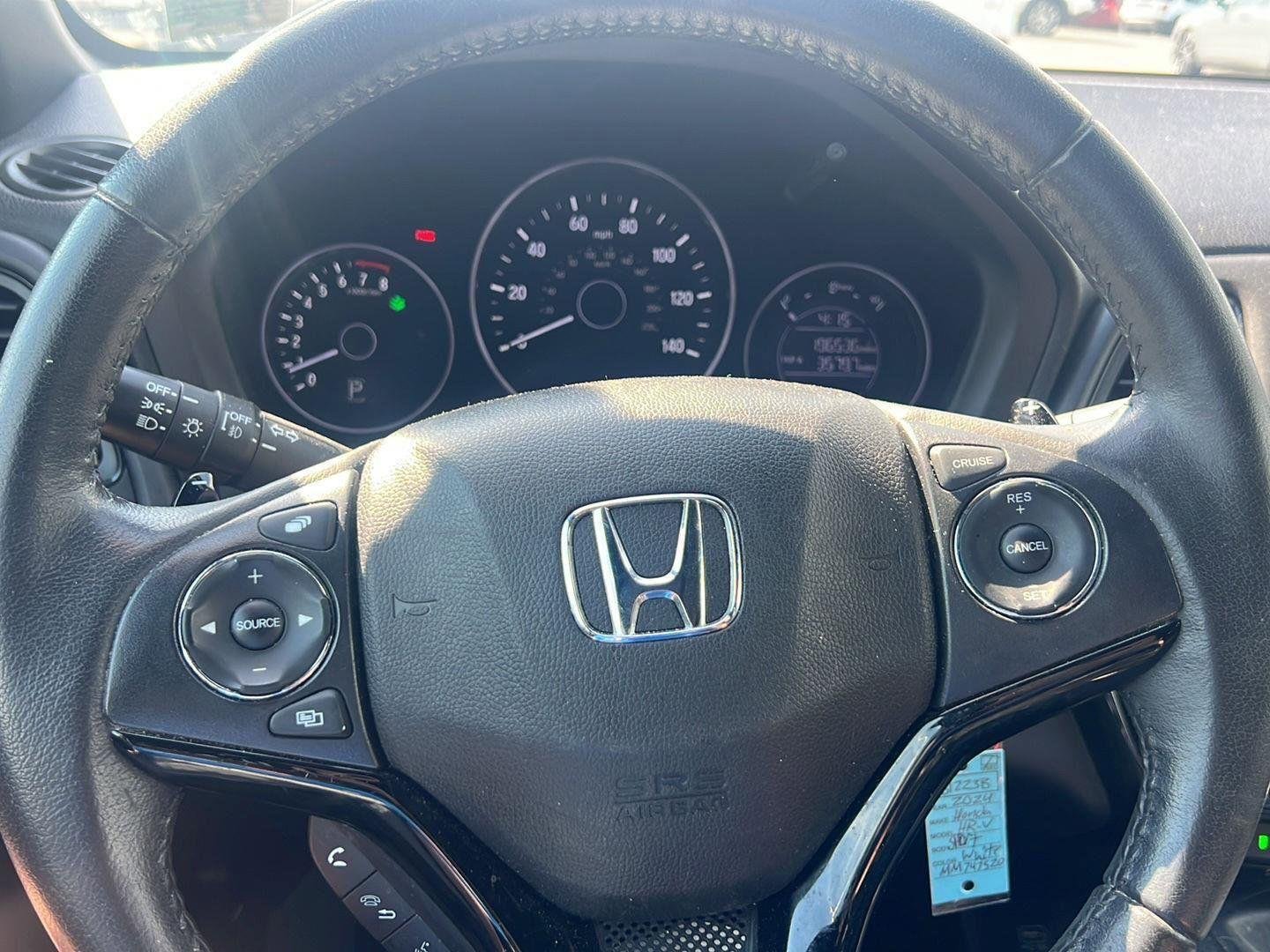Used 2021 Platinum White Pearl Honda Sport image 11