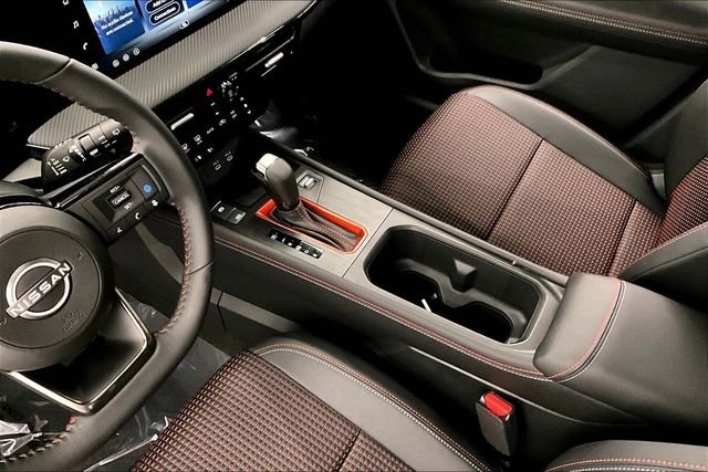 New 2026 Gun Metallic/Scarlet Ember Tintcoat Nissan SR image 9