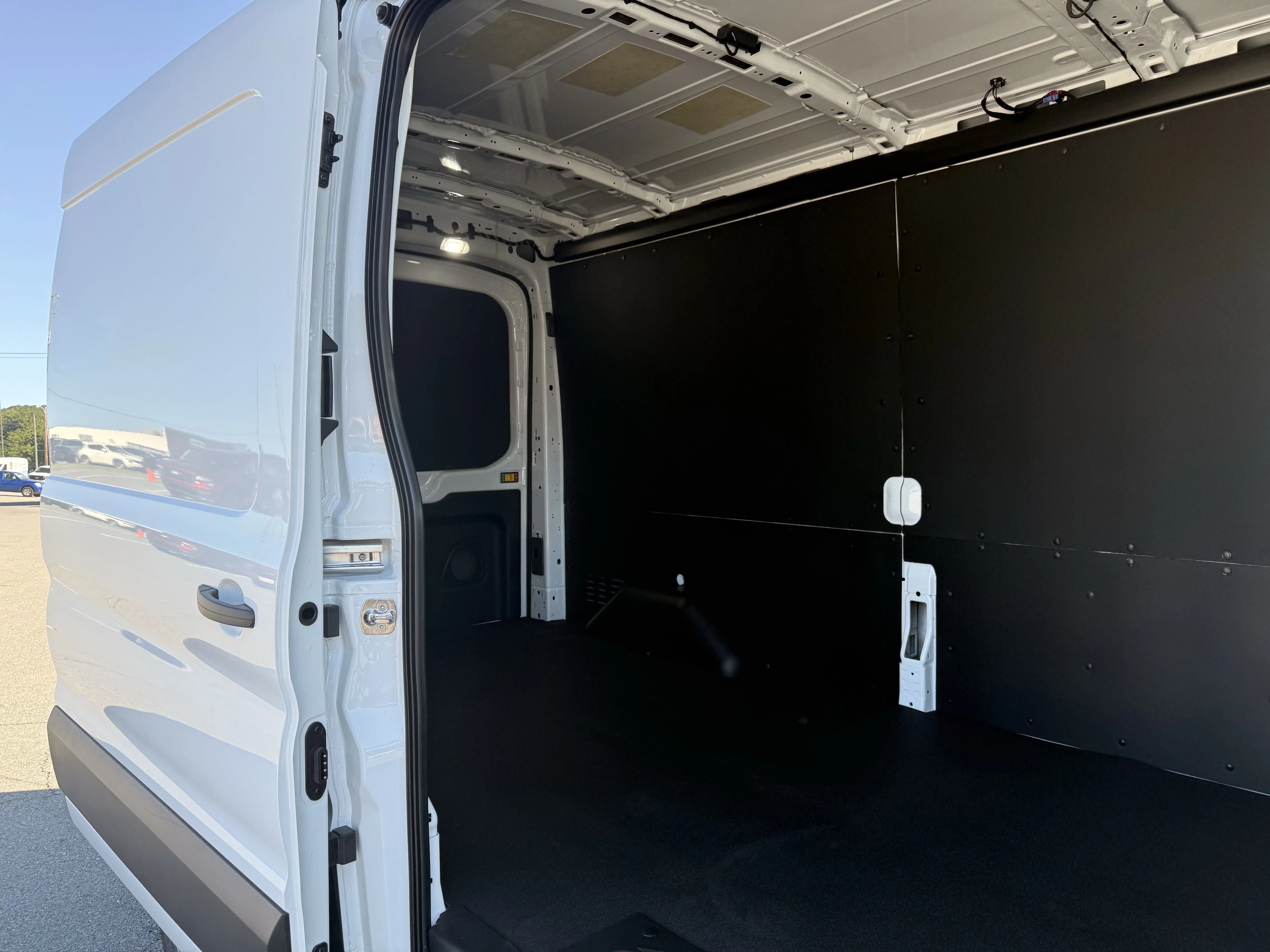 New 2026 Oxford White Ford Cargo Van image 30