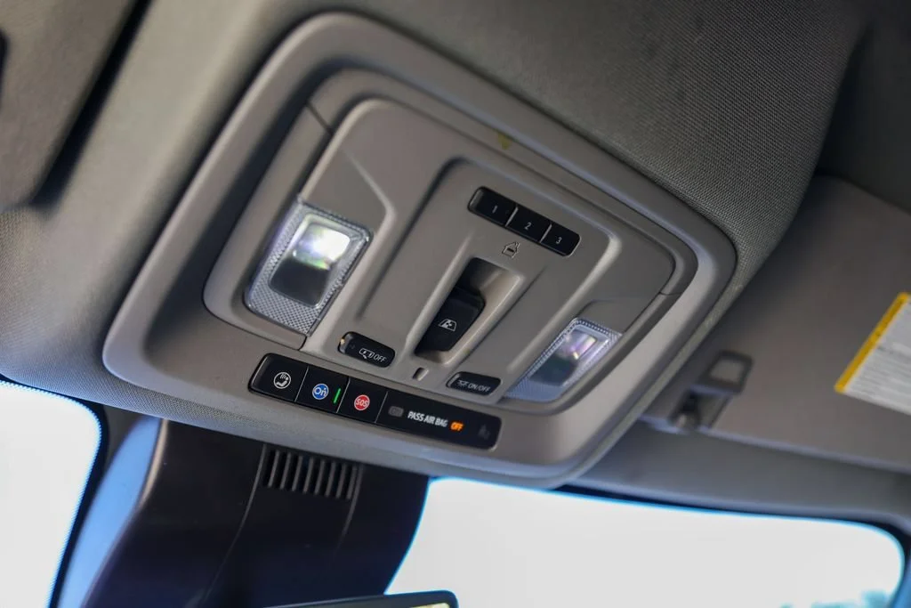 Used 2024 Onyx Black GMC Denali image 23
