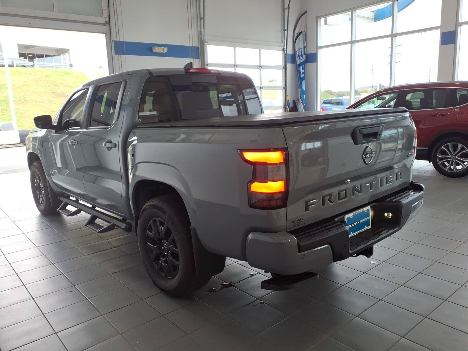 2026 Nissan Frontier SV - Photo 7