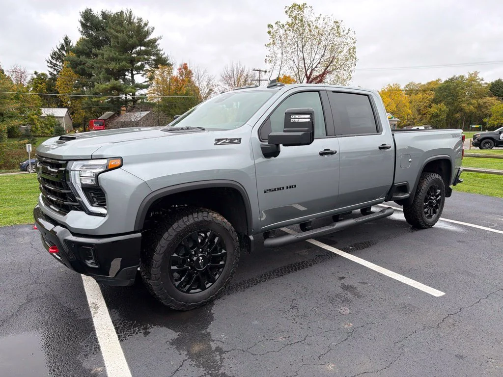 New 2026 Gray Chevrolet LT image 7