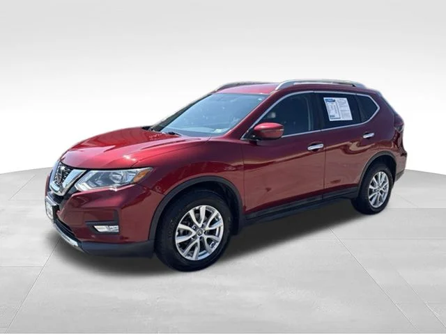 Used 2018 Red Nissan SV image 3