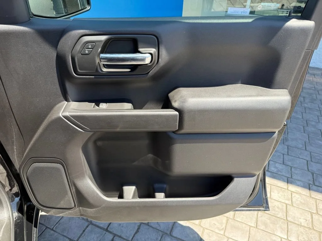 Used 2024 Black Chevrolet Custom image 17