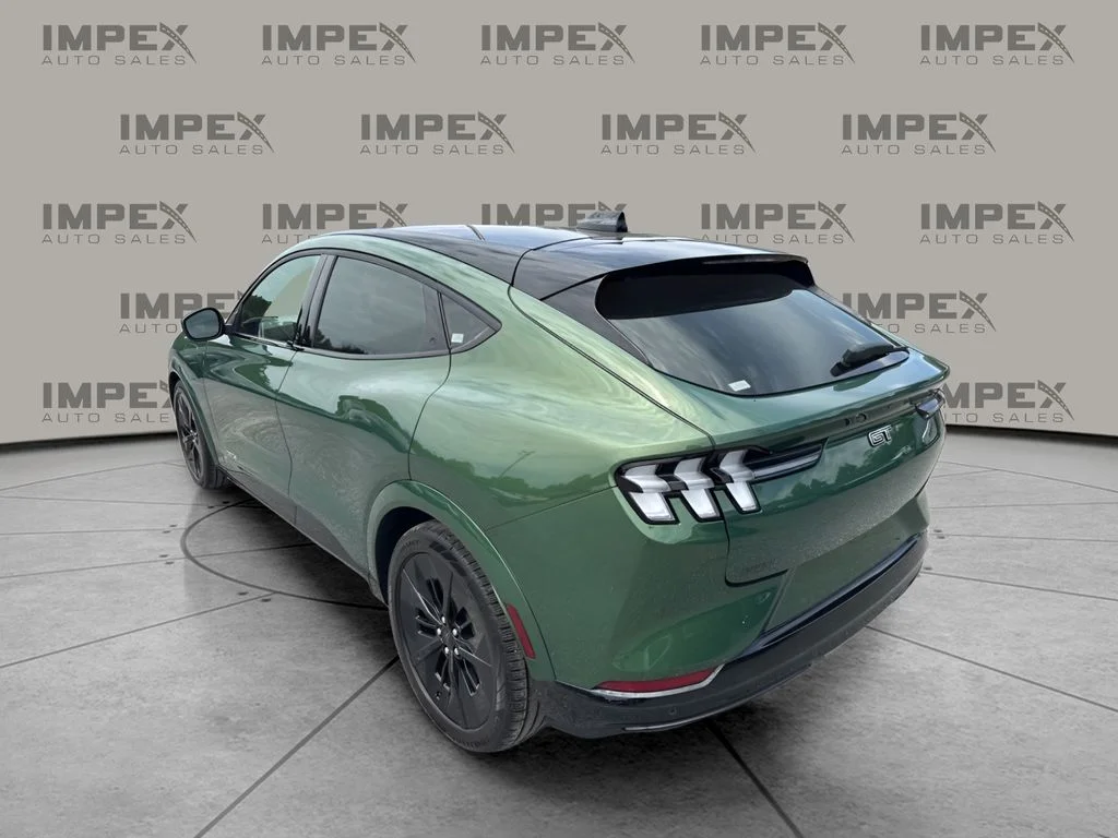 Used 2025 Green Ford GT image 3