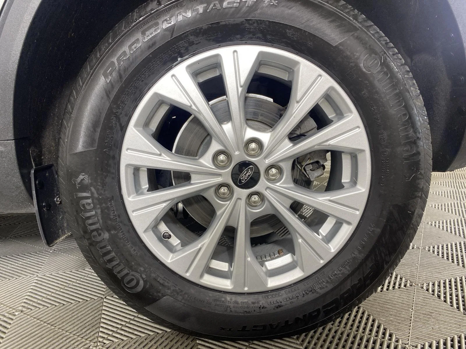 Used 2023 Iconic Silver Ford Active image 12