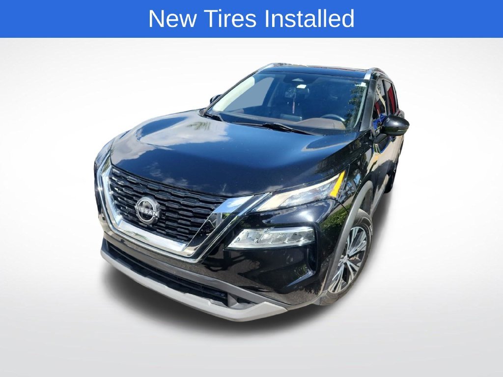 Used 2022 Black Nissan SV image 2