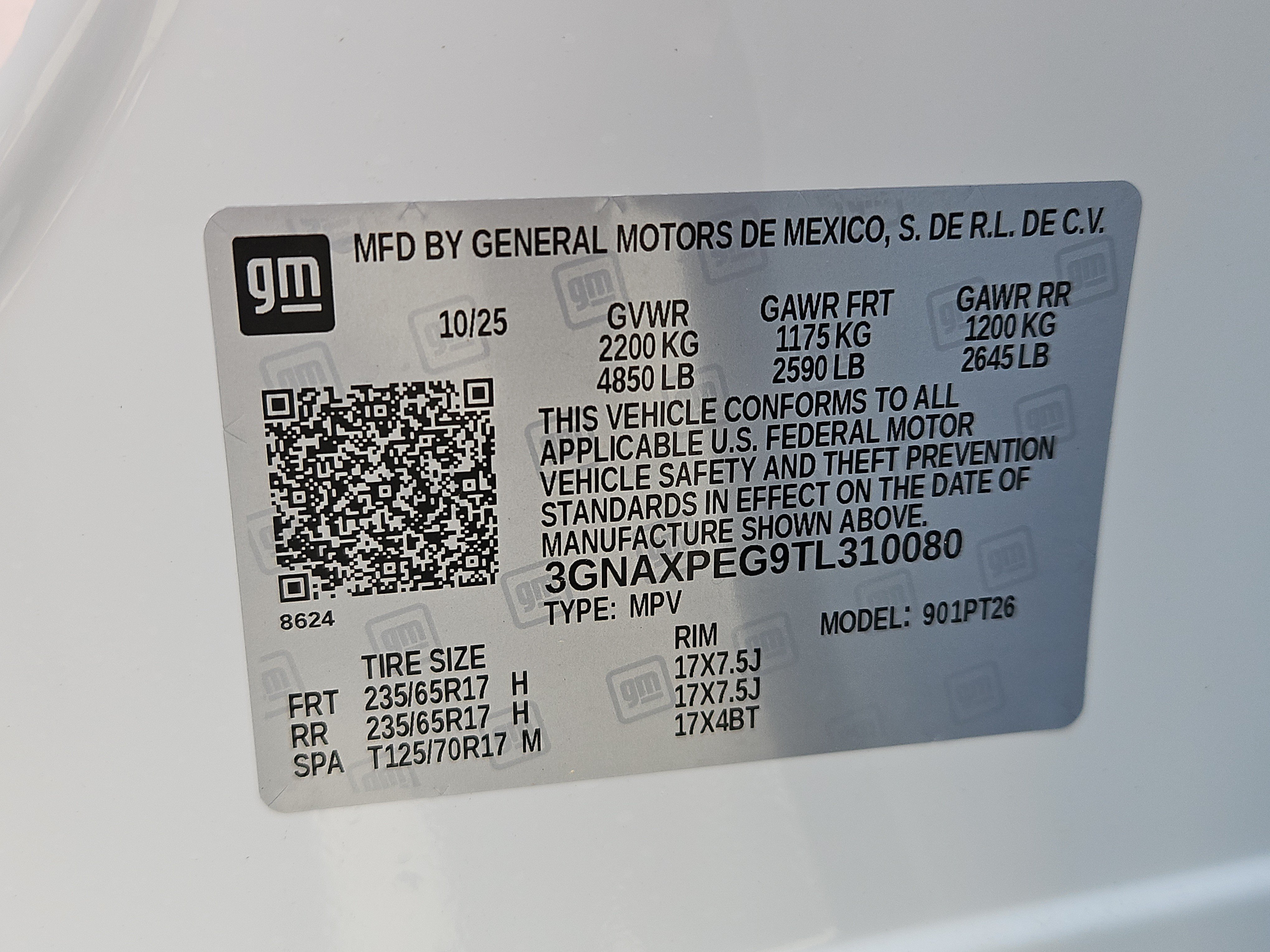 New 2026 Summit White Chevrolet LT image 19