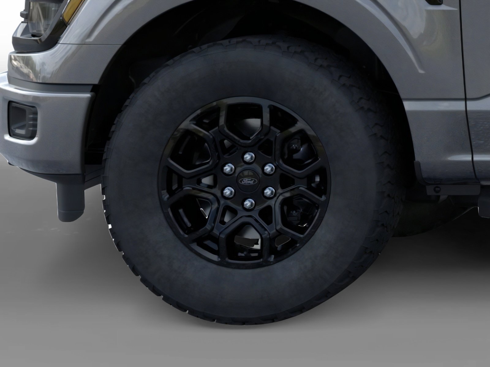 New 2026 Carbonized Gray Metallic Ford XLT image 19
