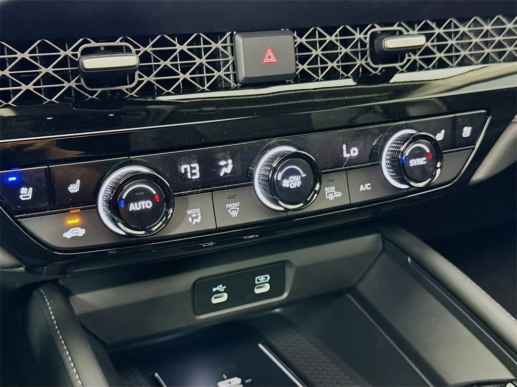 New 2026 Platinum White Pearl Honda Touring image 23