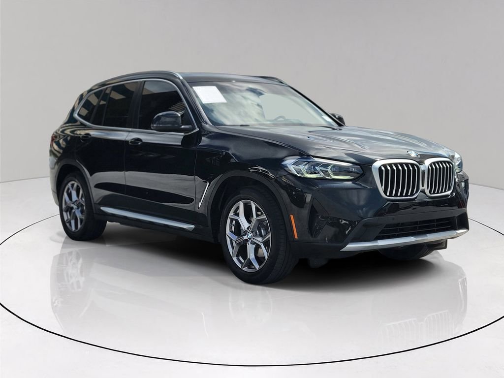 2023 BMW X3 sDrive30i's photo