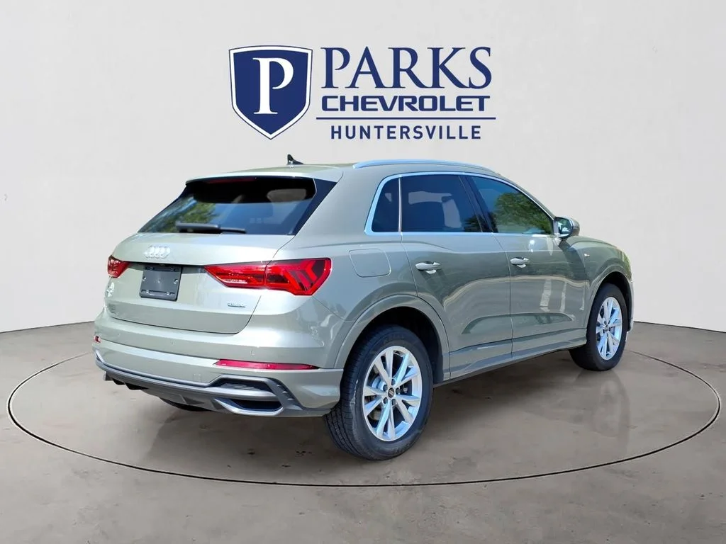 Used 2025  Audi Premium image 32