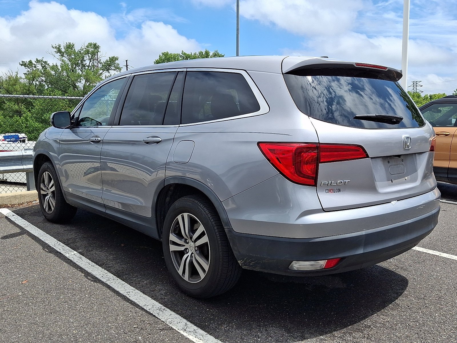 Used 2018 Lunar Silver Metallic Honda EX image 2