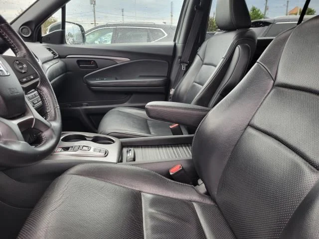 Used 2023  Honda EX-L image 20
