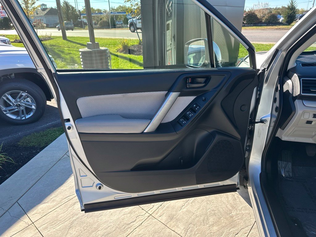 2018 Subaru Forester Premium - Photo 9