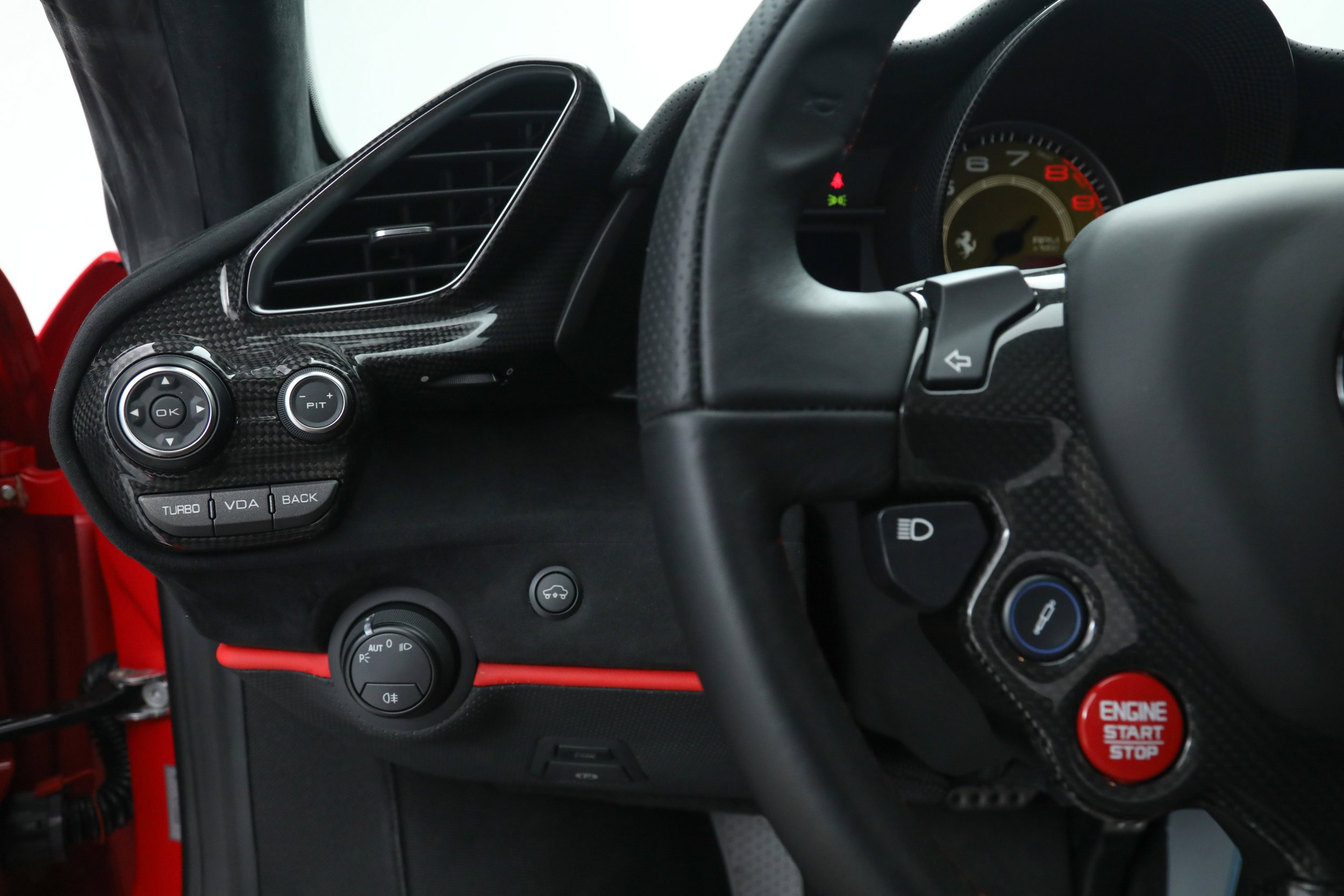Certified Used 2020 Red Ferrari  image 54