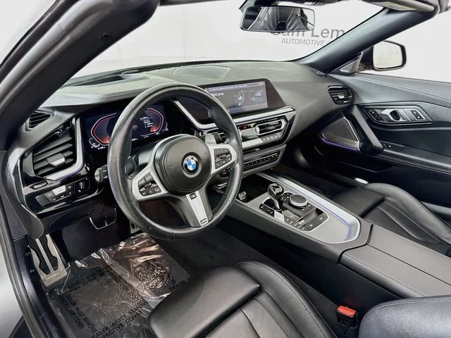Used 2022 Gray BMW sDrive M40i image 9