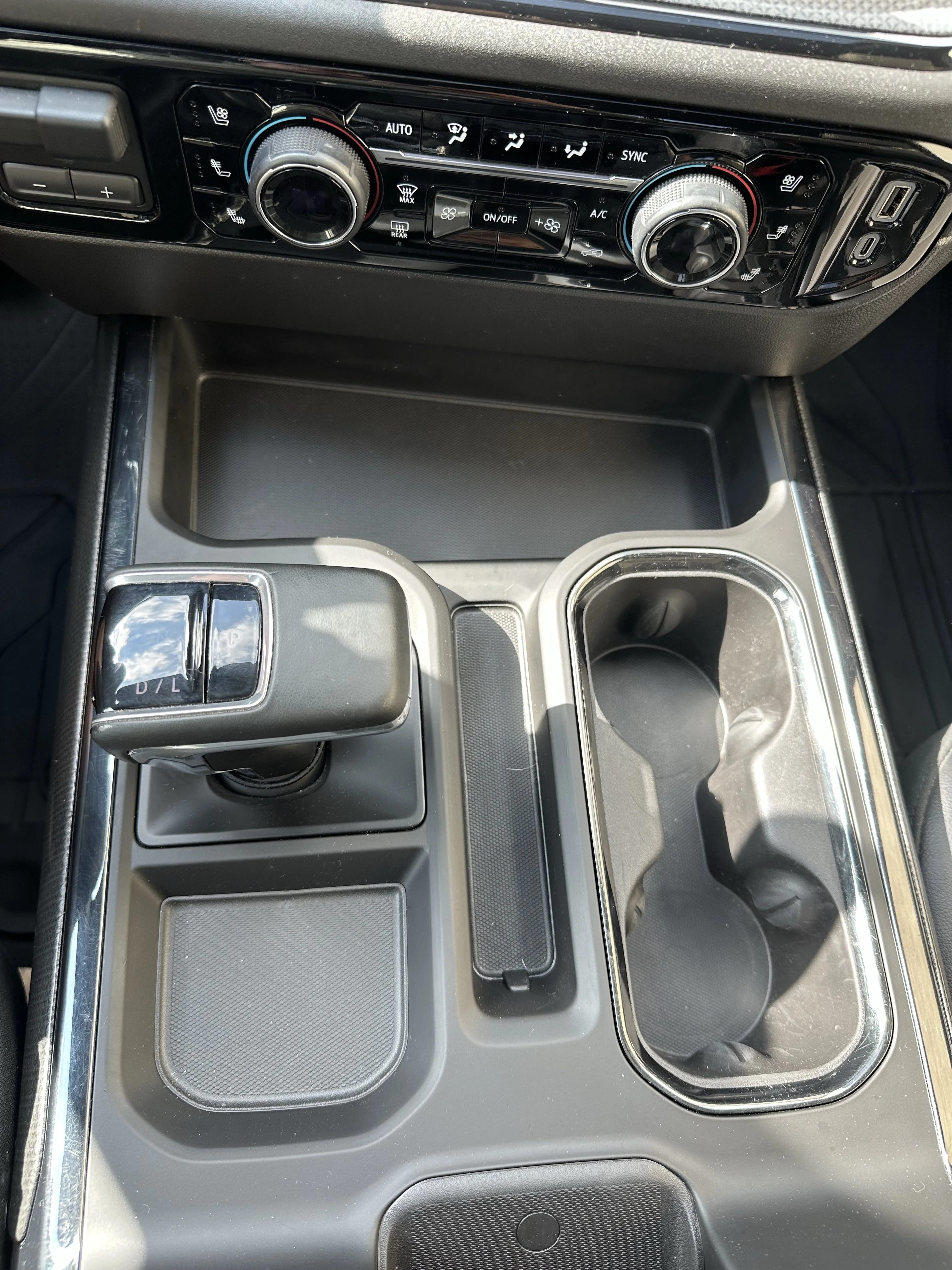Certified Used 2025  Chevrolet ZR2 image 17