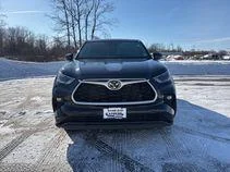Used 2022 Midnight Black Metallic Toyota LE image 7