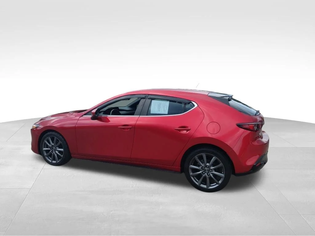Used 2021 Red Mazda Select image 19