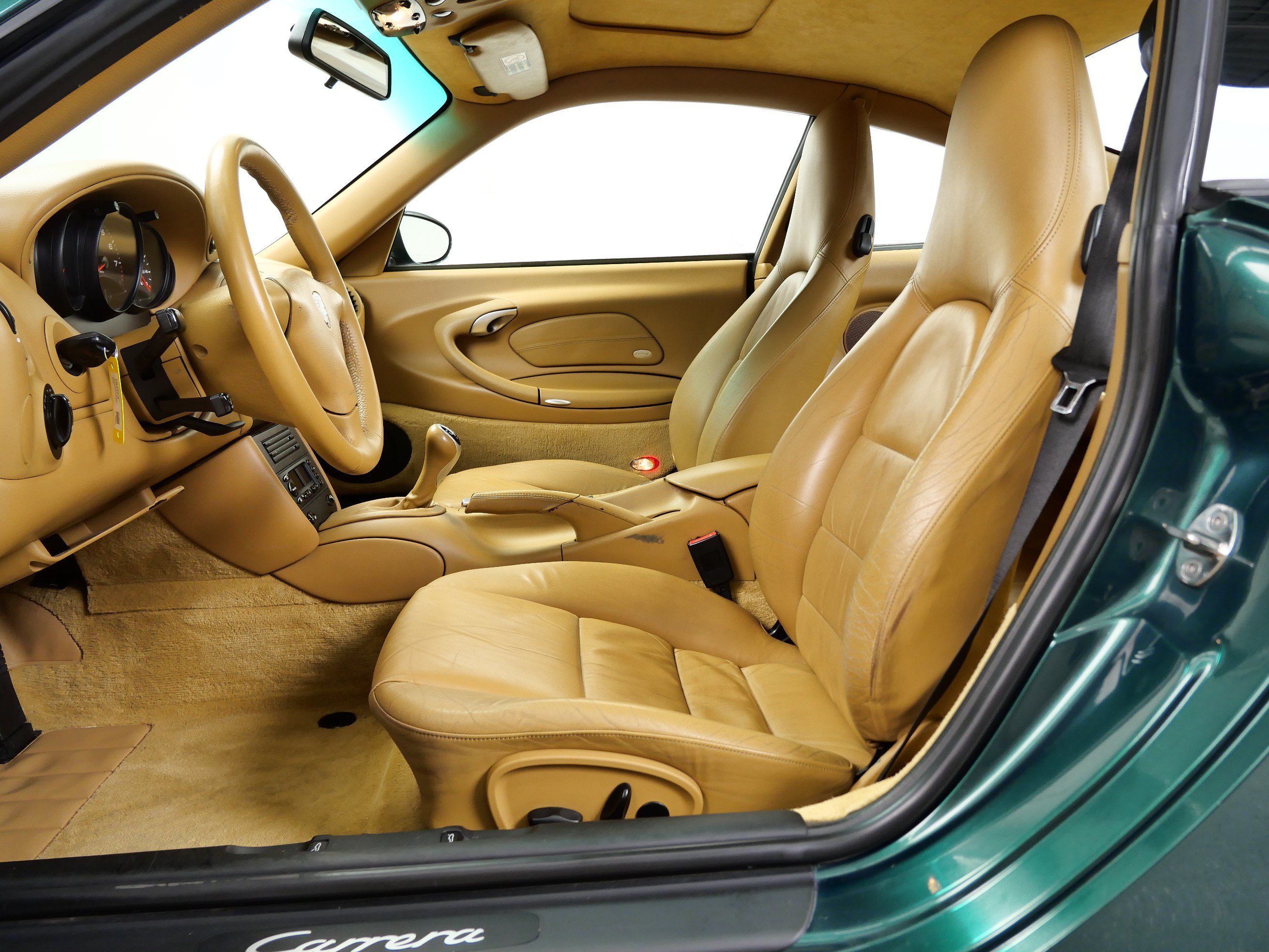 Used 2001 Forest Green Metallic Porsche  image 13