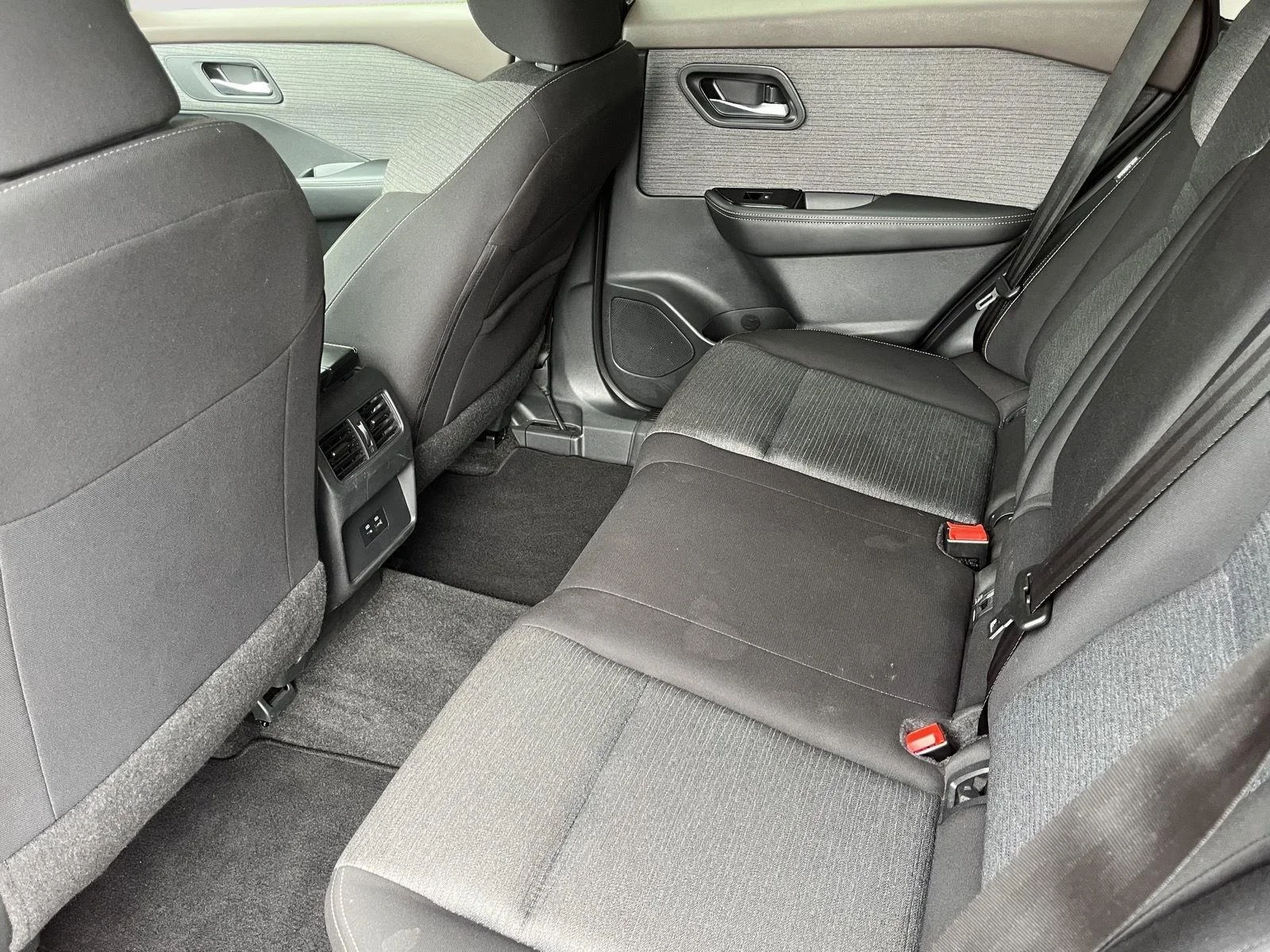 Certified Used 2023 Scarlet Ember Tintcoat Nissan SV image 14