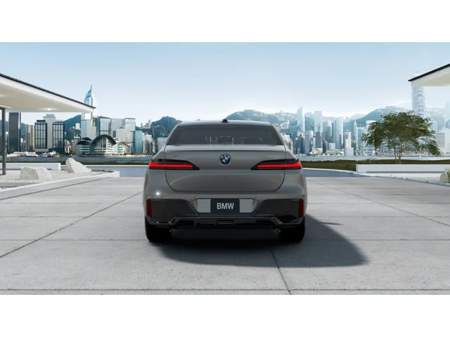 New 2026 Oxide Grey Metallic BMW  image 5
