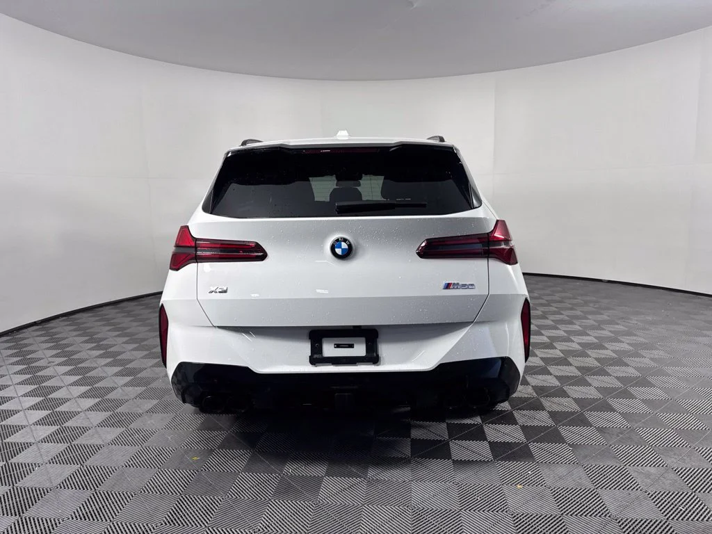 Certified Used 2025 Alpine White BMW M50 xDrive image 5