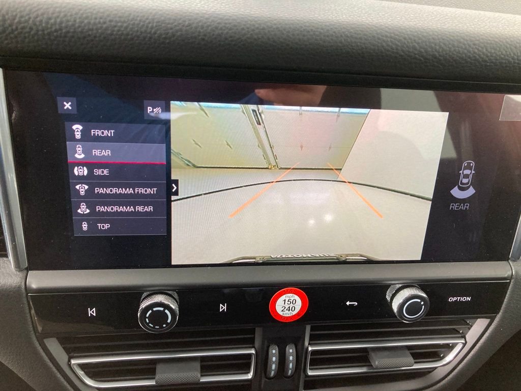 2026 Porsche Macan S - Photo 10