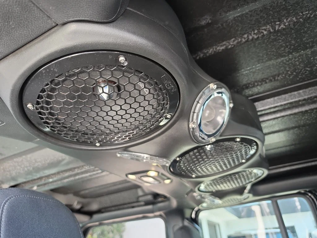 Used 2022 Black Jeep Sport image 22