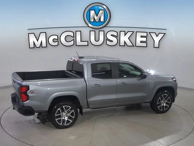 Certified Used 2024 Gray Chevrolet Z71 image 4