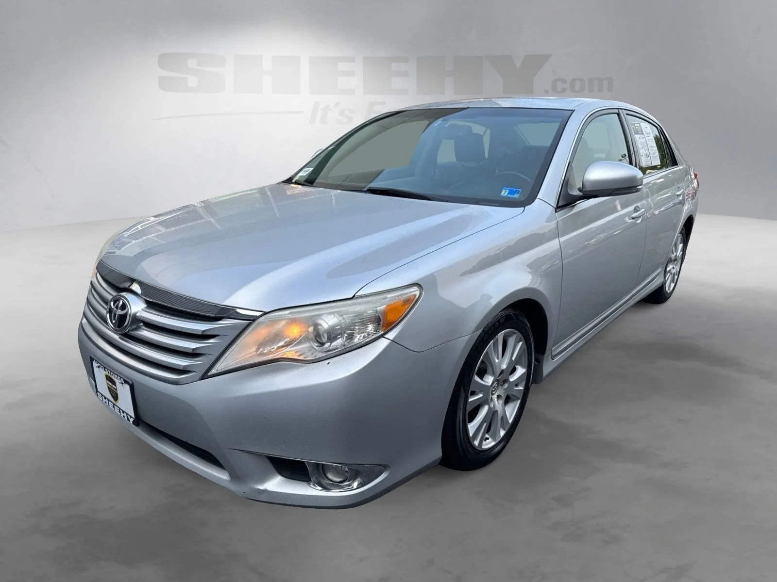 Used 2012 Silver Toyota Base image 15