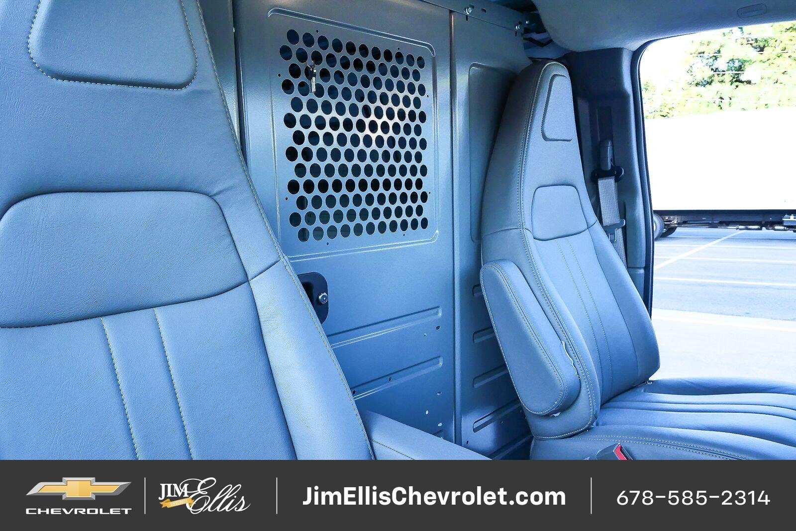 2025 Chevrolet Express Cargo Work Van - Photo 17