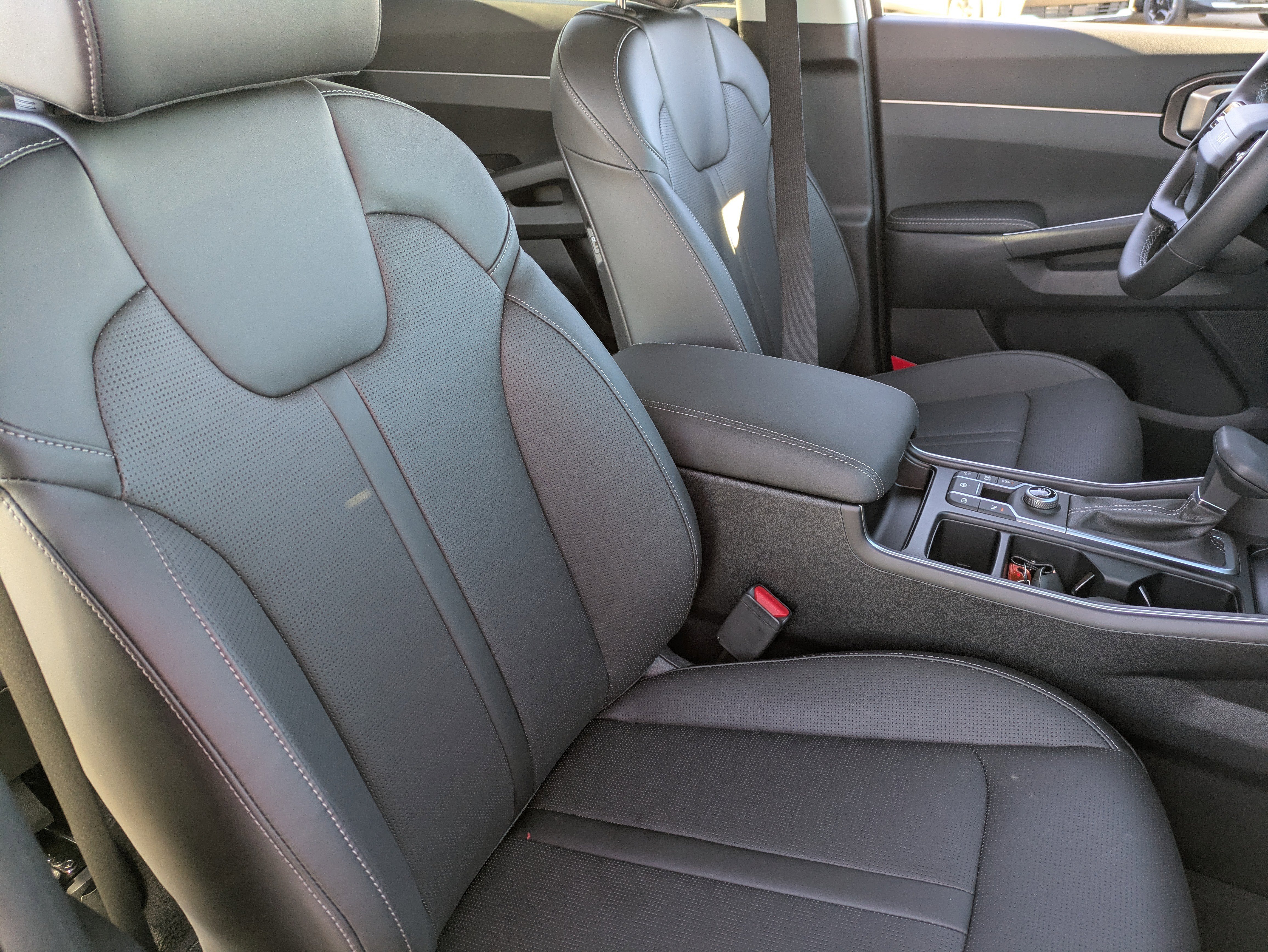 New 2026 Ebony Black Kia S image 11