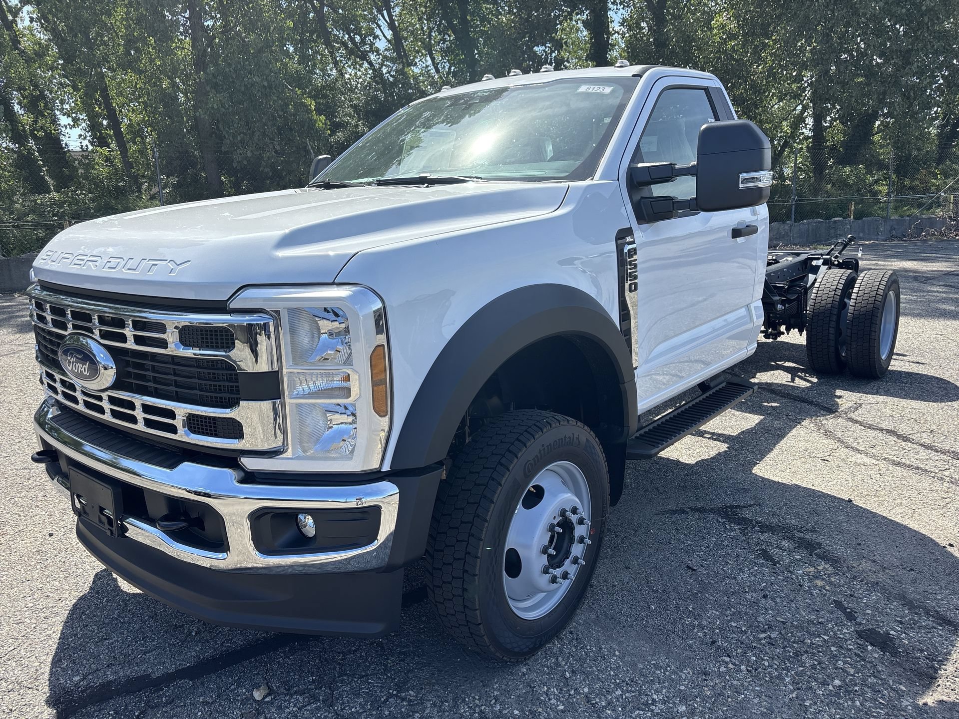 New 2026 Oxford White Ford XL image 12