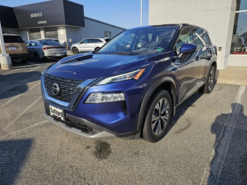 Used 2021 Blue Nissan SV image 1