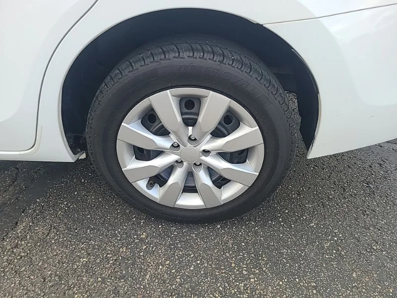 Used 2016 White Toyota LE image 9