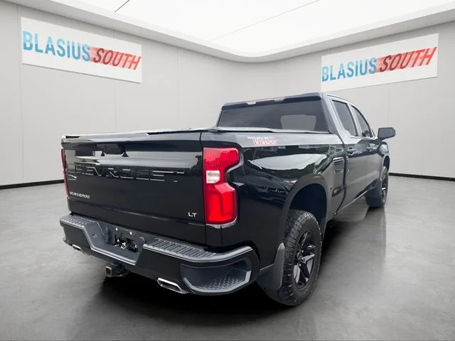 Used 2019  Chevrolet LT Trail Boss image 3