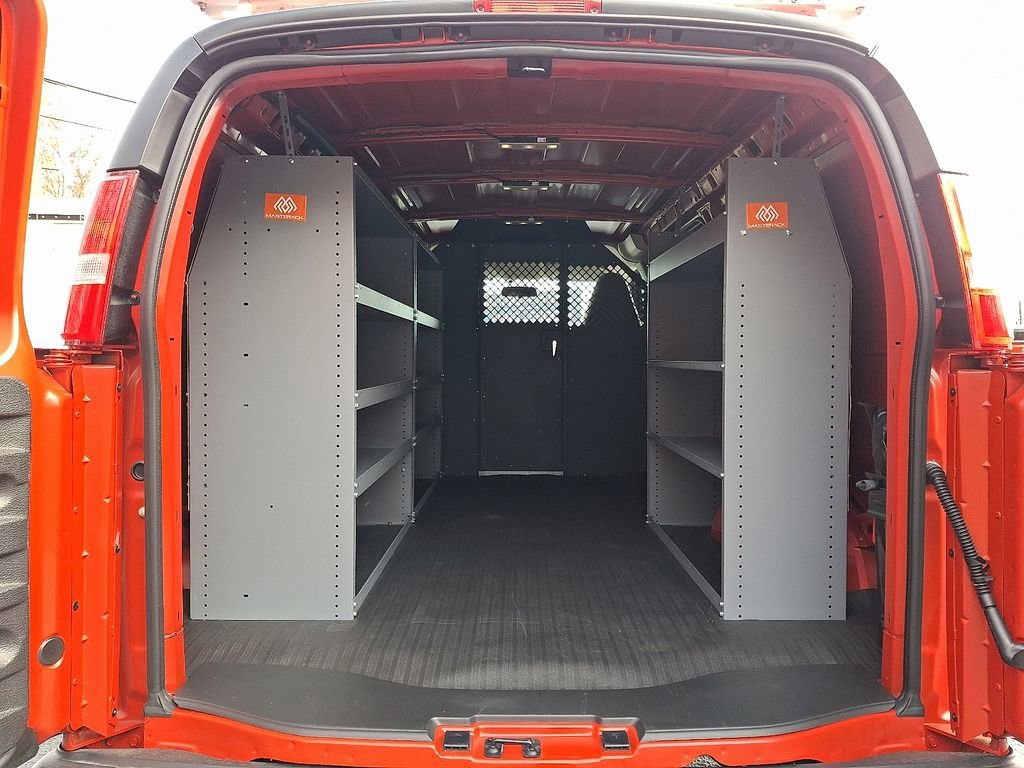 2025 GMC Savana Cargo Work Van - Photo 6