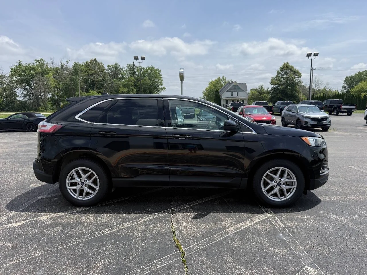 Used 2022 Agate Black Ford SEL AWD 4dr Crossover image 3