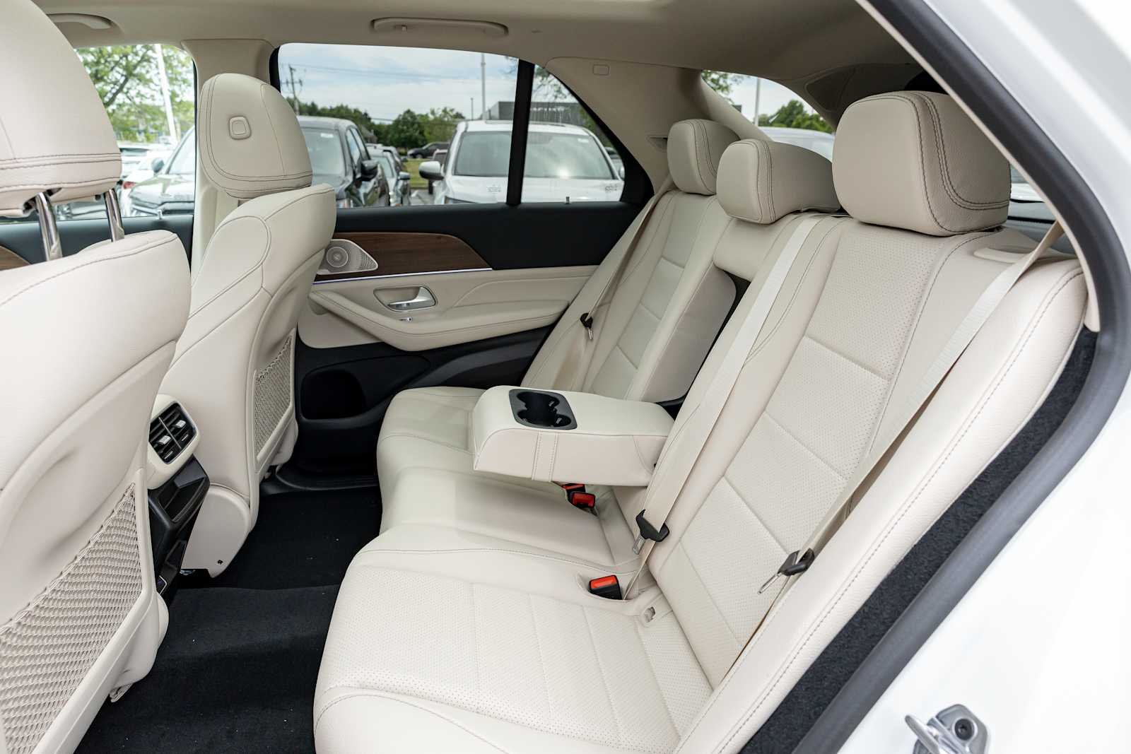 New 2026 Polar White Mercedes-Benz GLE 450 image 26