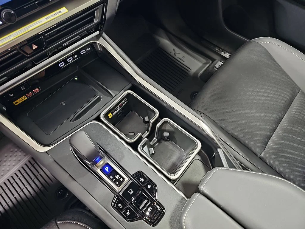 New 2026 Wind Chill Pearl Lexus PREMIUM AWD image 24