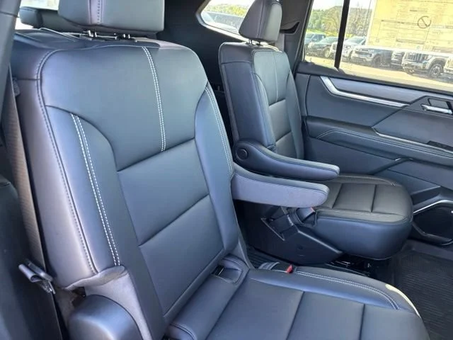 New 2026 Ebony Twilight Metallic GMC Elevation image 20