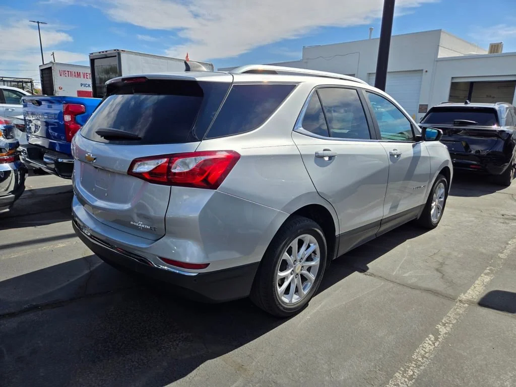 Used 2021 SILVER ICE METALLIC Chevrolet LT image 2