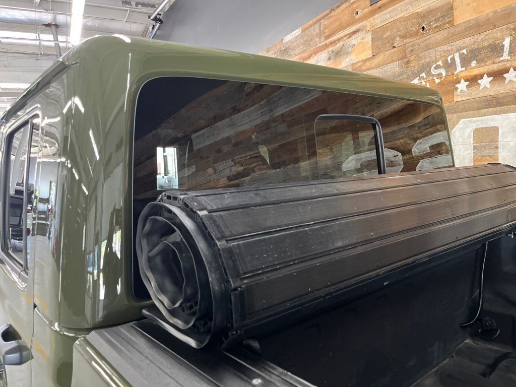 Used 2021 Green Clearcoat Jeep Overland image 23