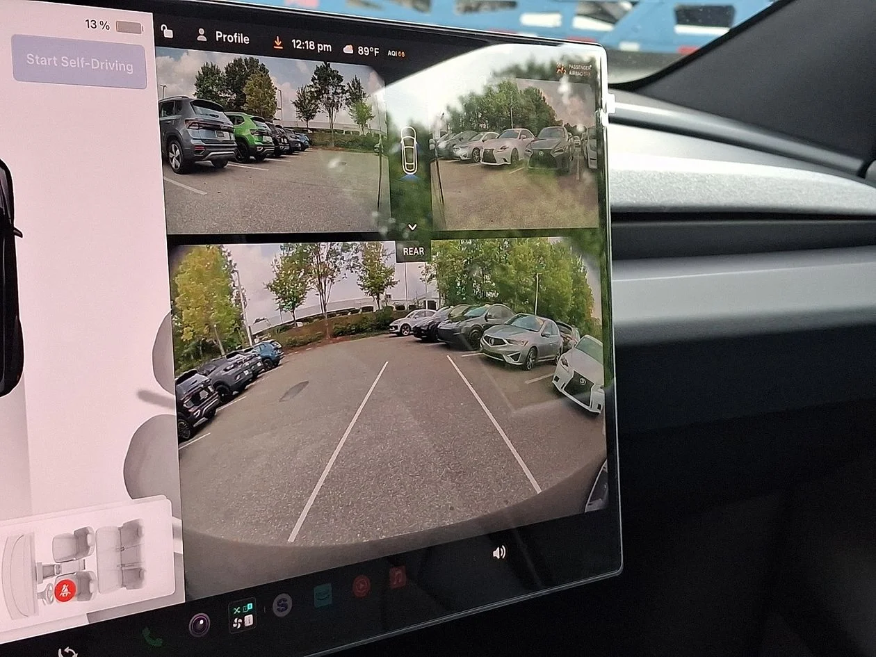 Used 2026  Tesla  image 18
